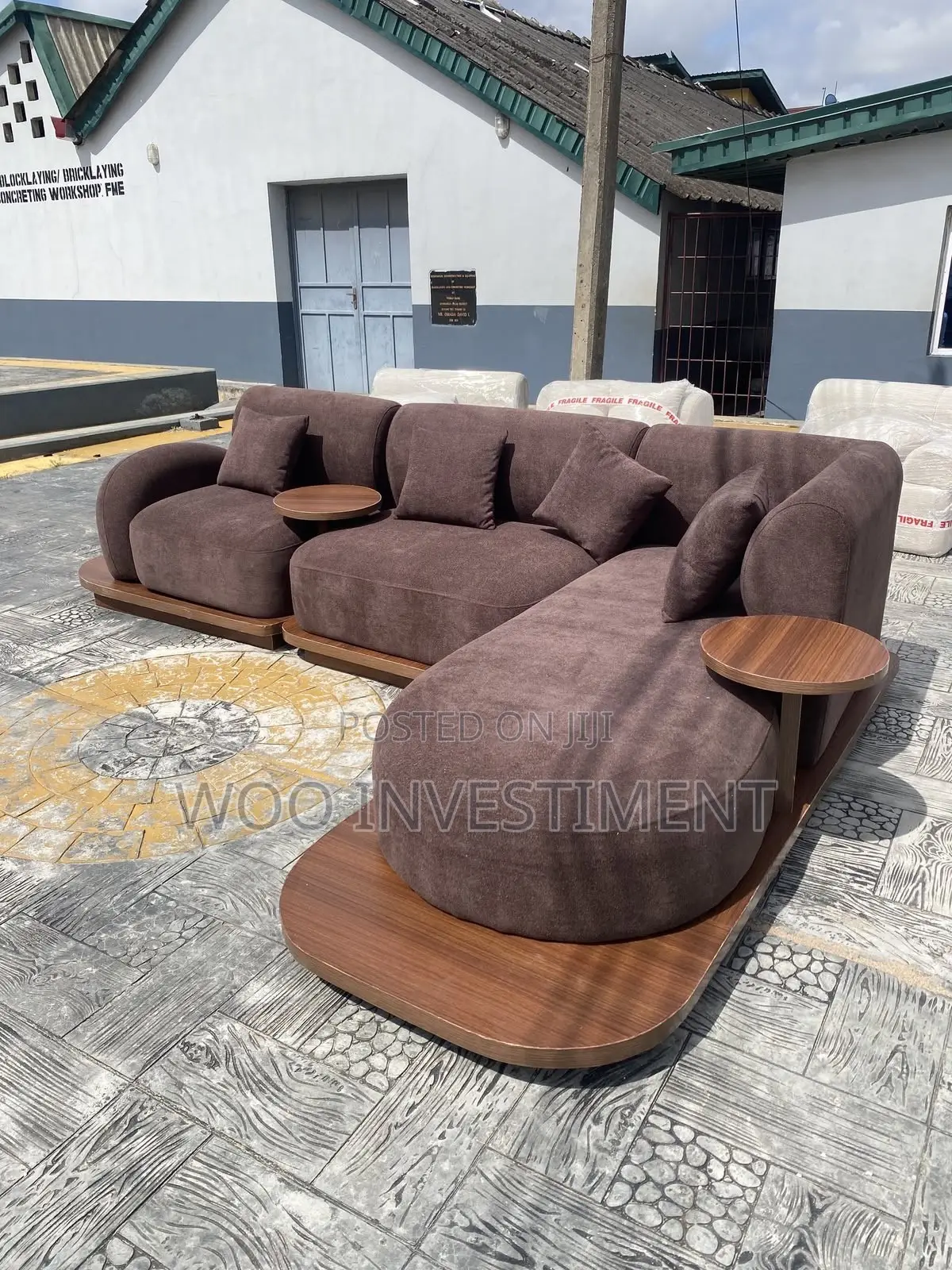  LUXURY L-Shape SOFA — USTADI WA KIPEKEE!  Sebule Yako Inastahili K