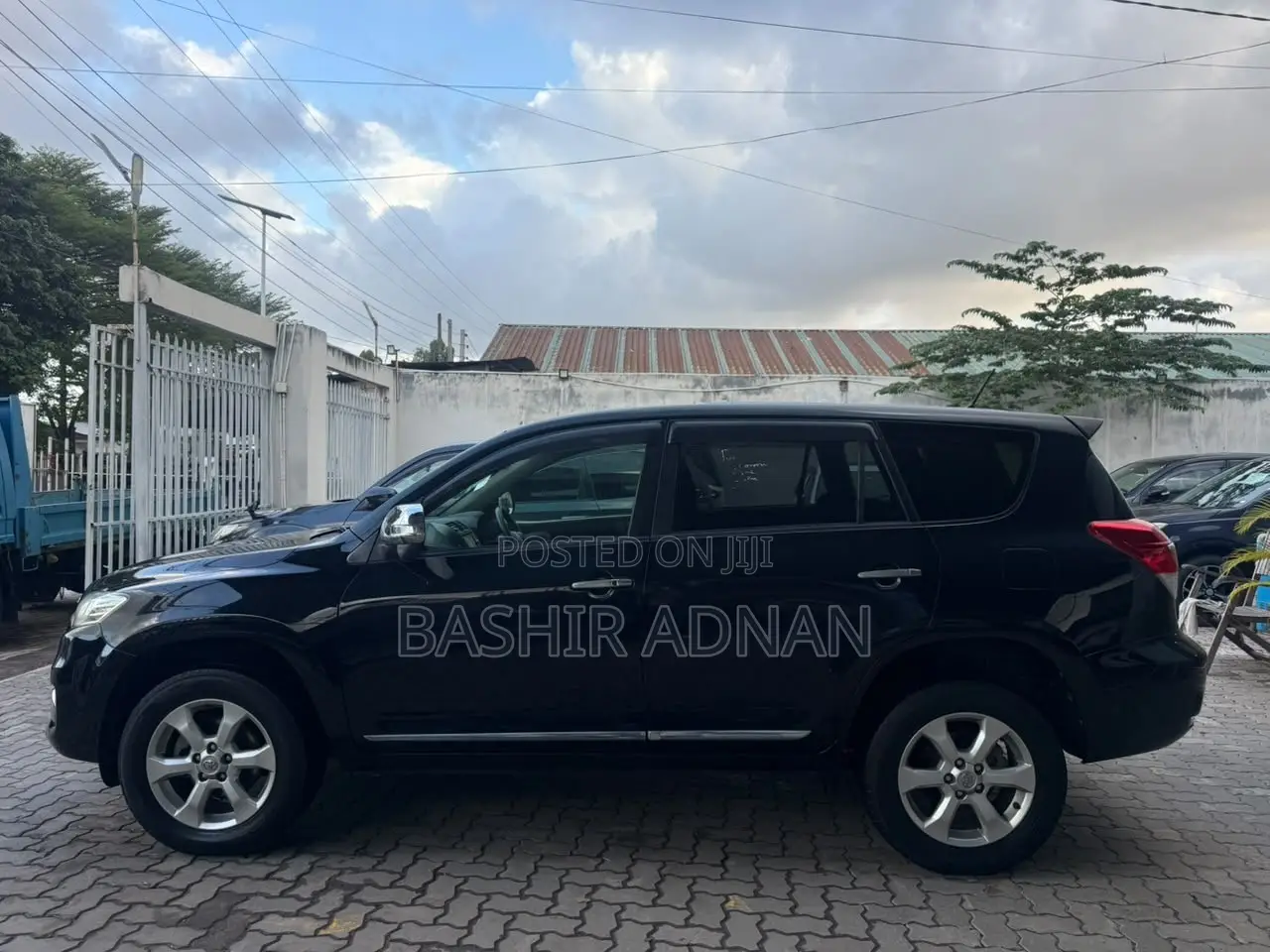 Toyota Vanguard 2011 Matt Black