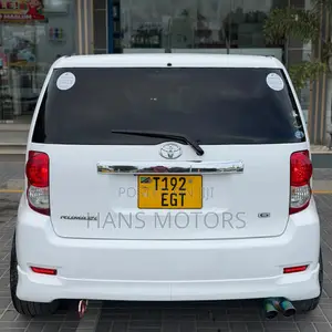 Toyota Corolla Rumion 2008 White