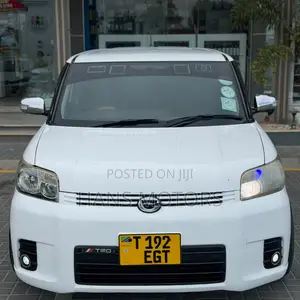 Toyota Corolla Rumion 2008 White