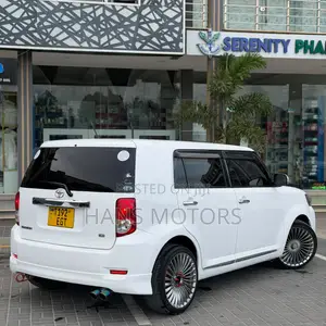 Toyota Corolla Rumion 2008 White