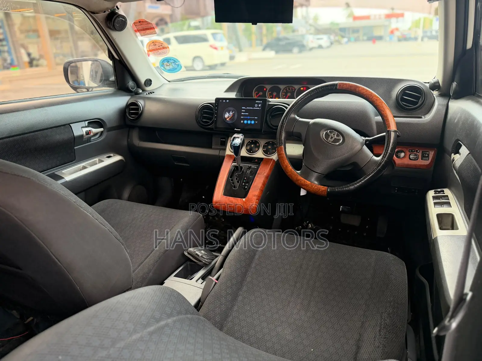 Toyota Corolla Rumion 2008 White