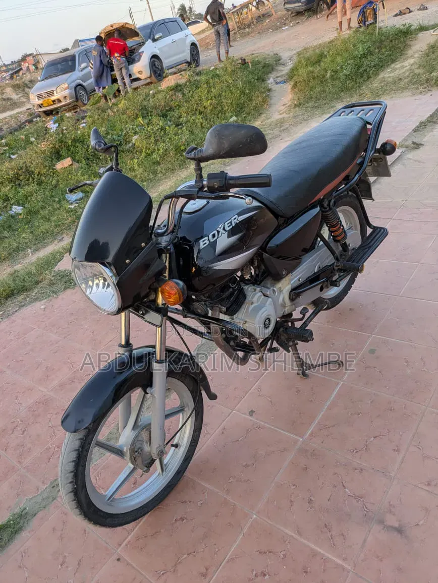 Bajaj Boxer 125 2021 Black