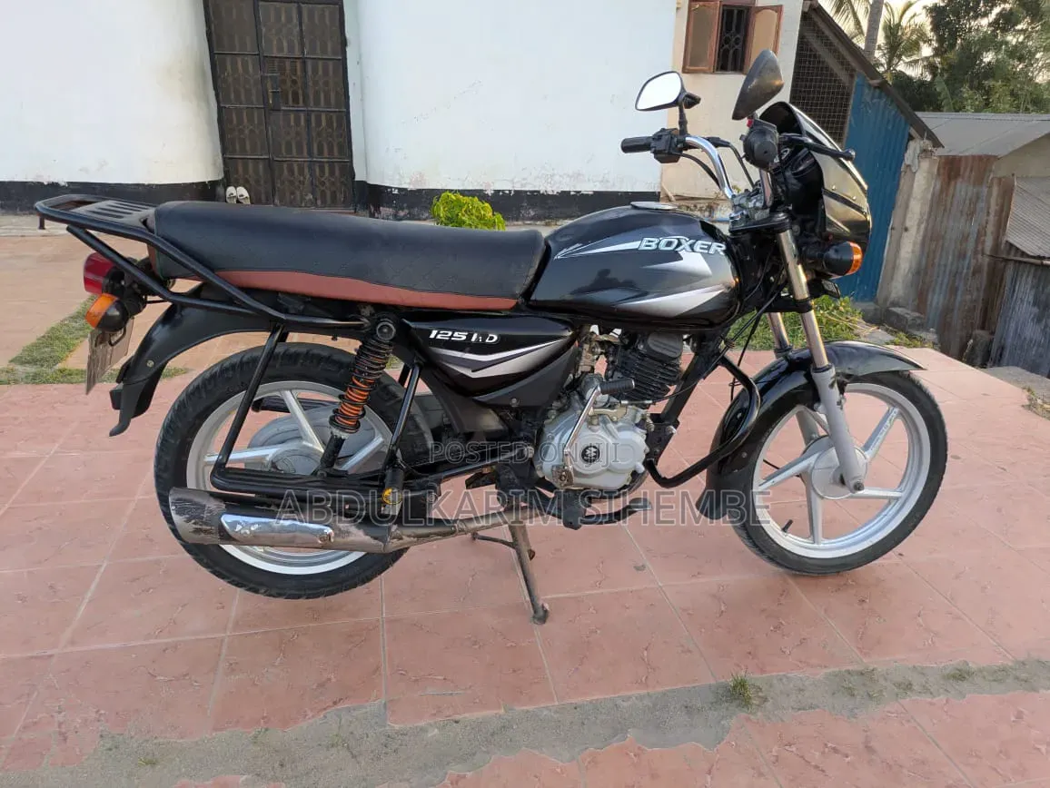 Bajaj Boxer 125 2021 Black
