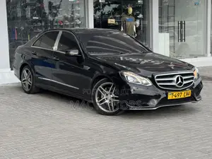Mercedes-Benz E200 2015 Black