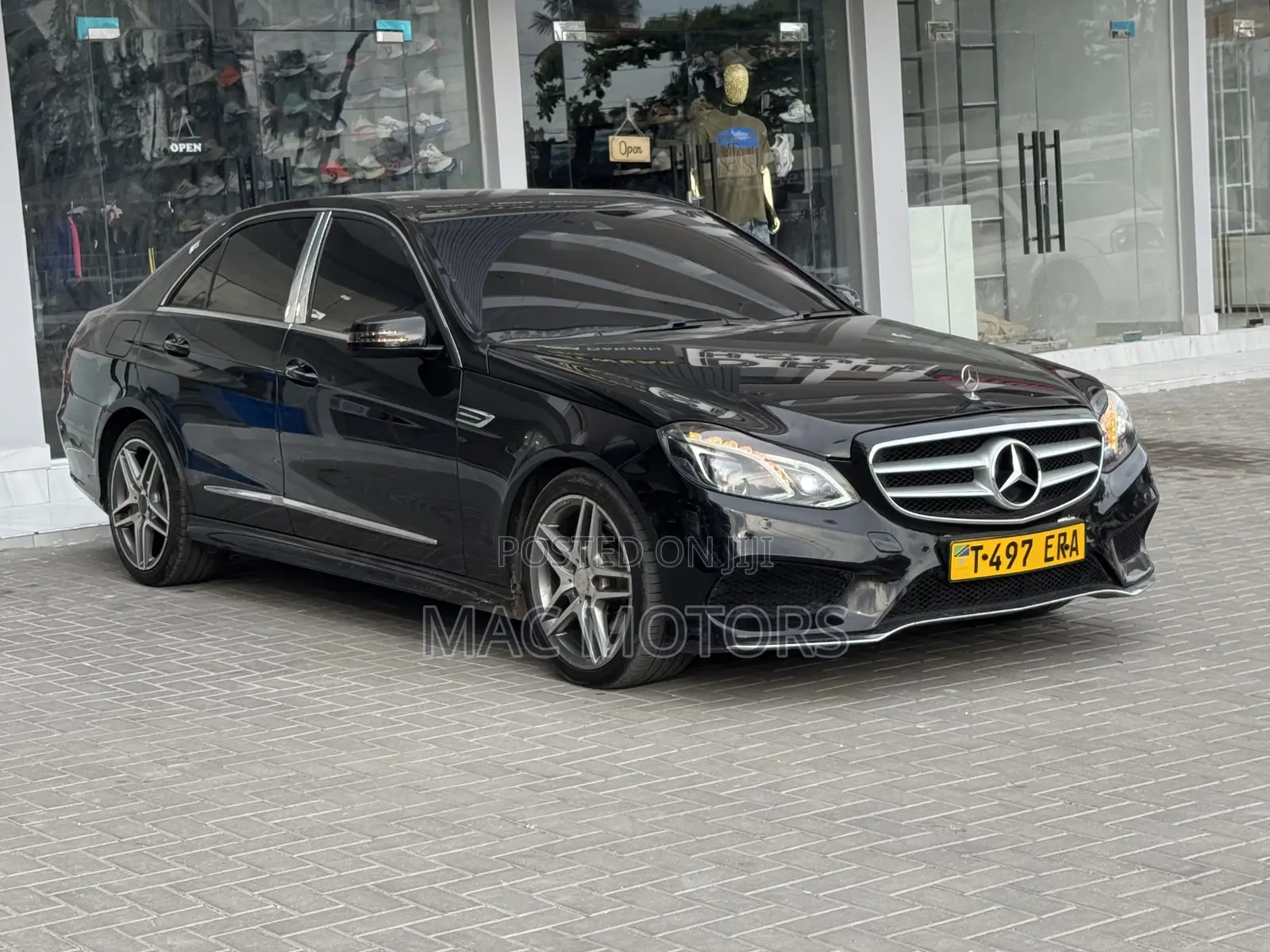 Mercedes-Benz E200 2015 Black
