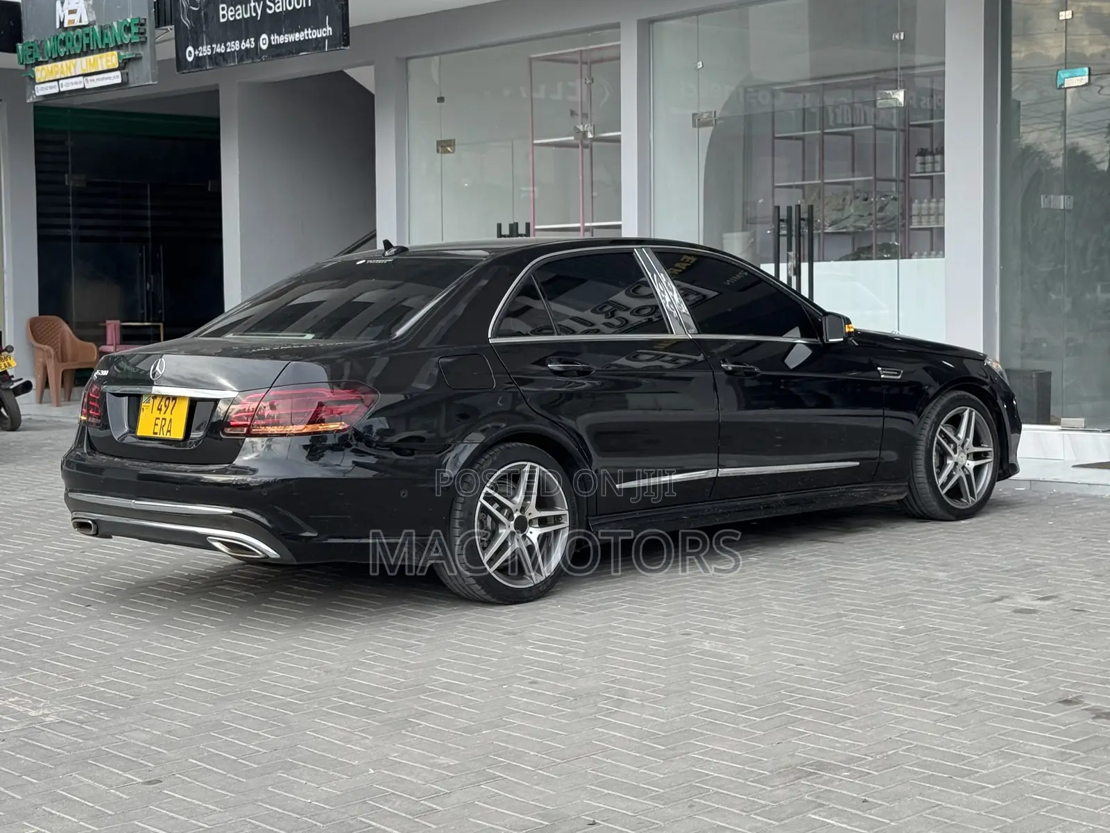 Mercedes-Benz E200 2015 Black