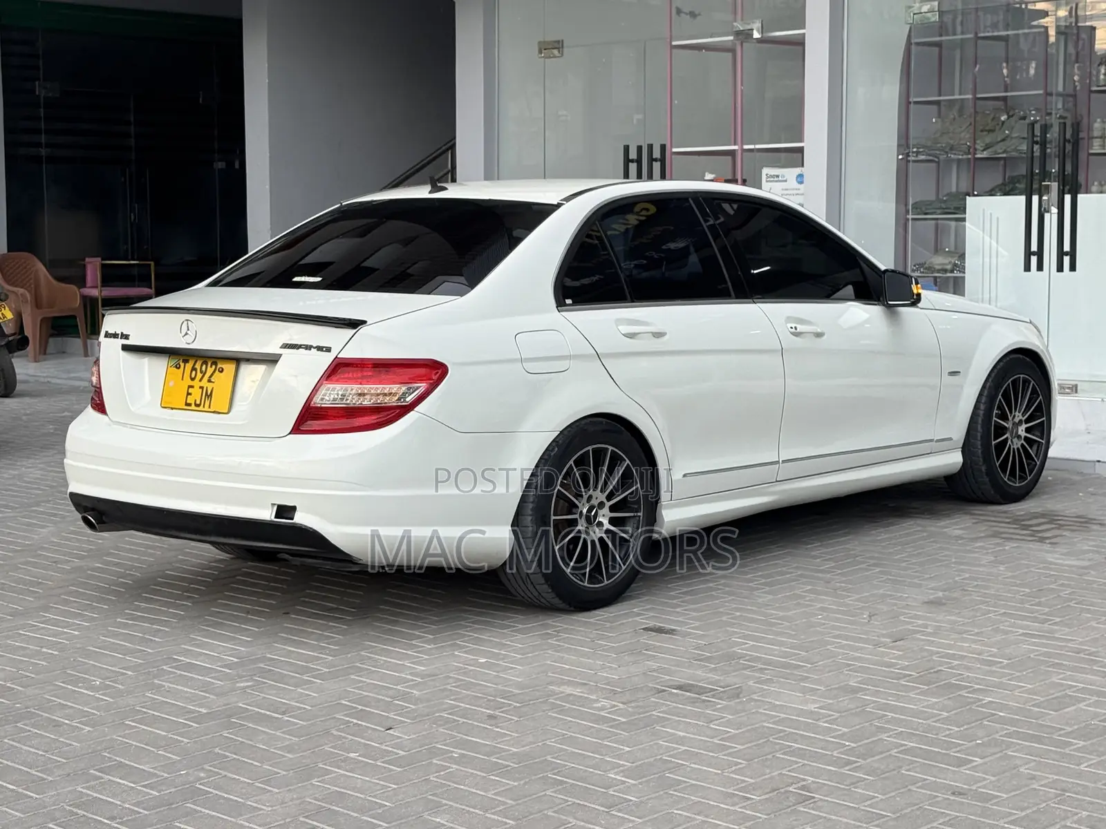 Mercedes-Benz C200 2010 White