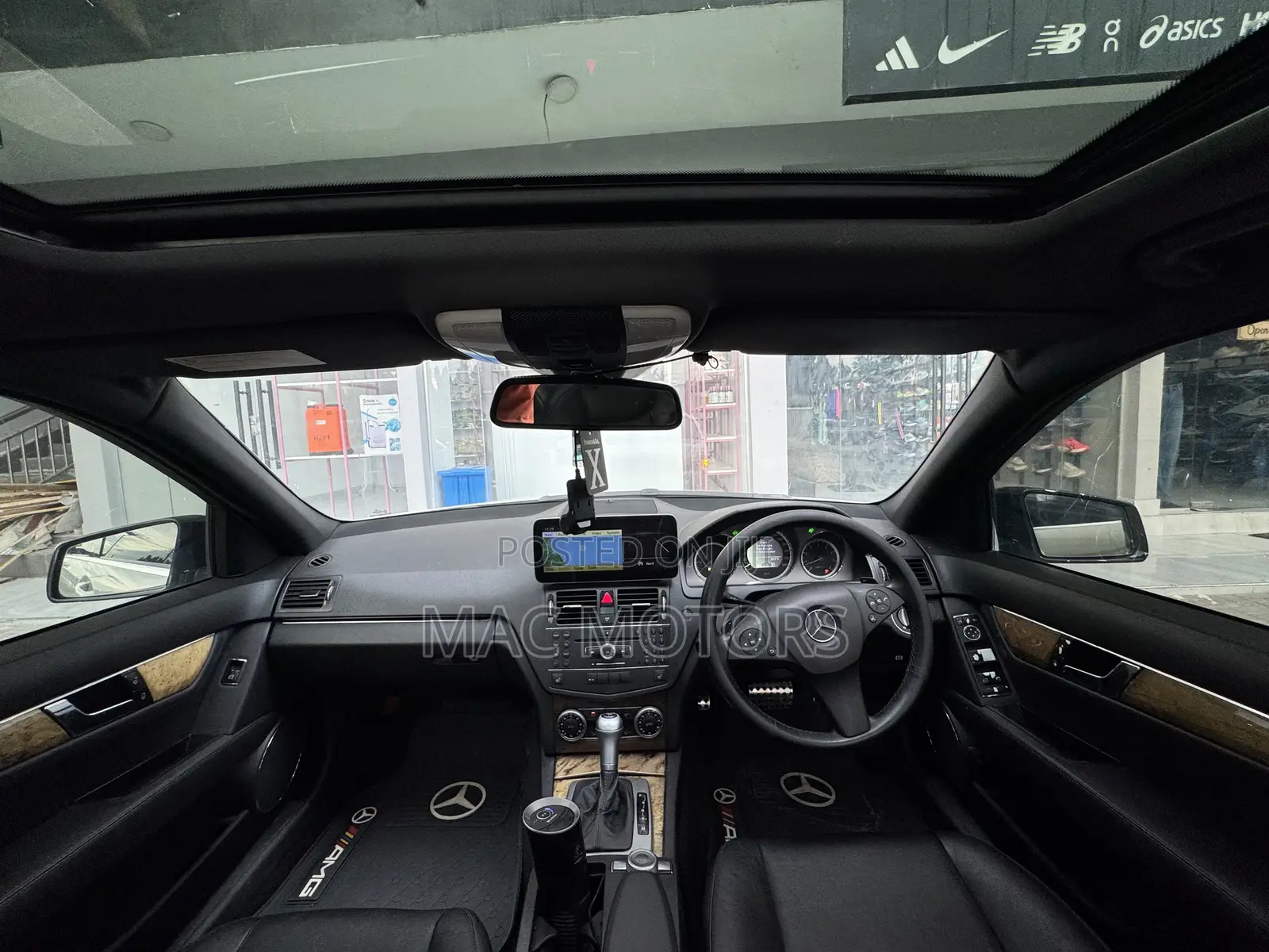 Mercedes-Benz C200 2010 White