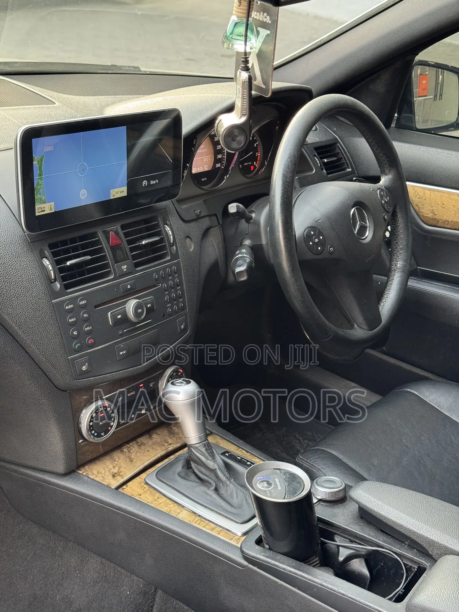 Mercedes-Benz C200 2010 White