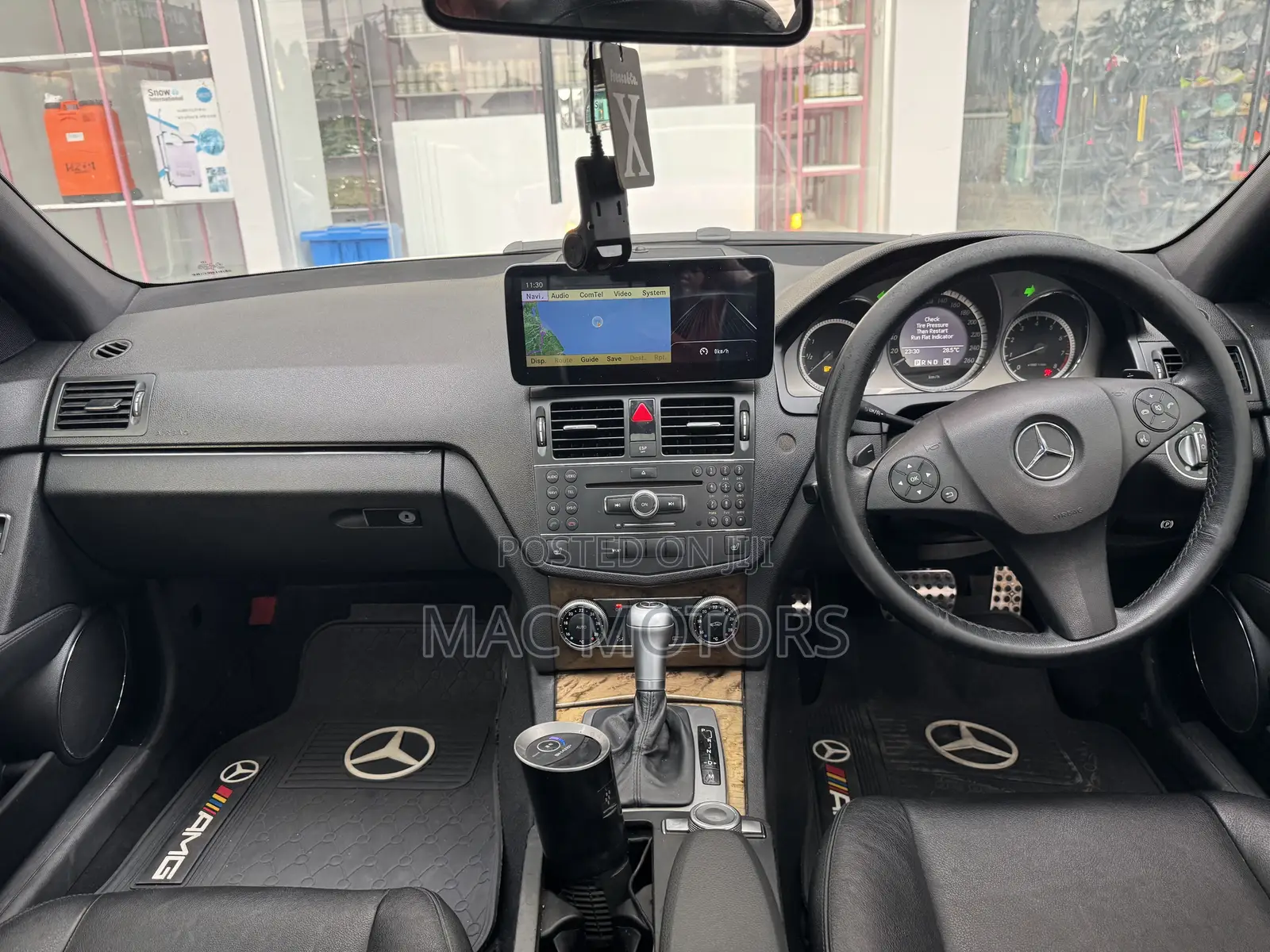 Mercedes-Benz C200 2010 White