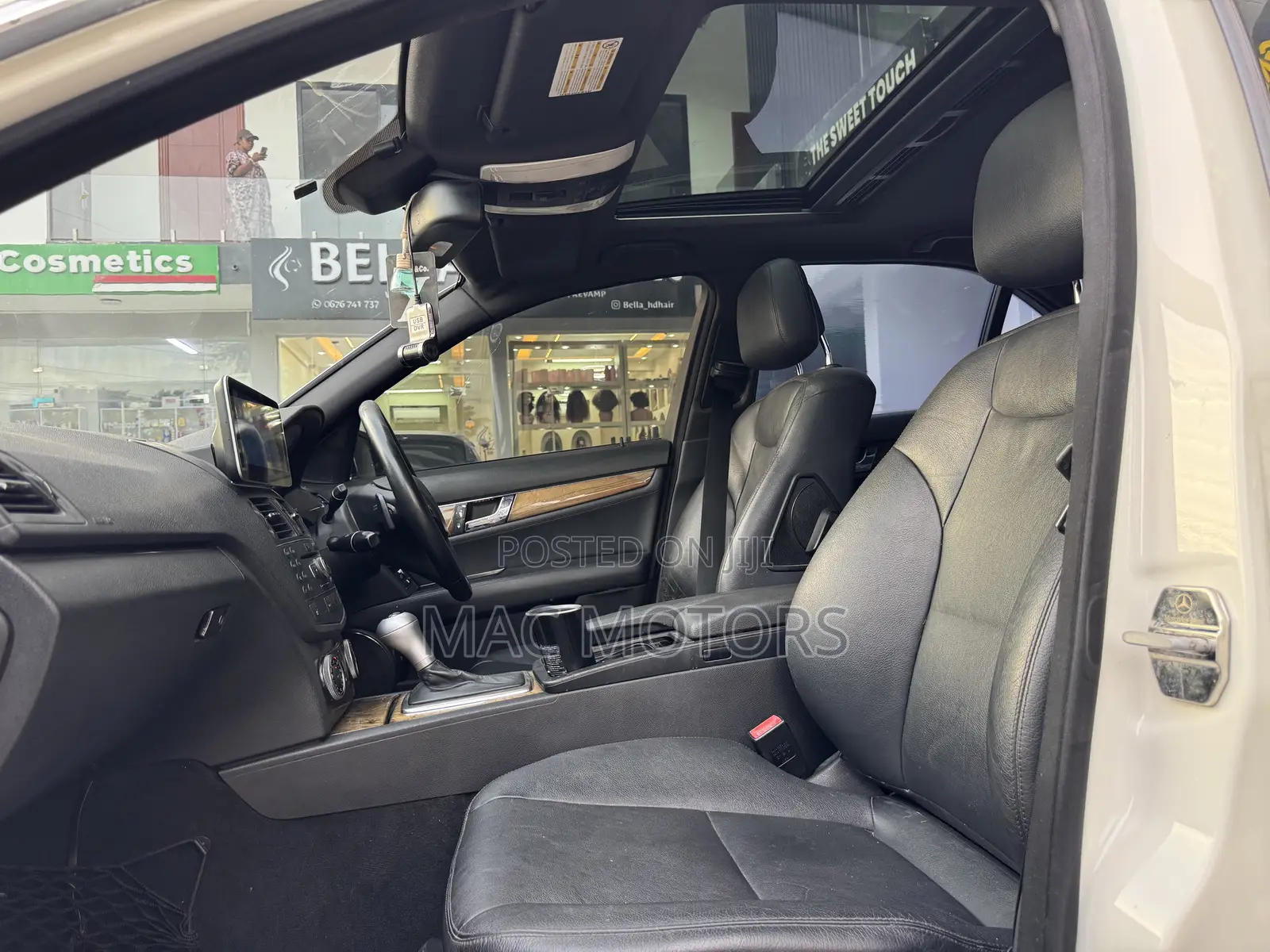 Mercedes-Benz C200 2010 White