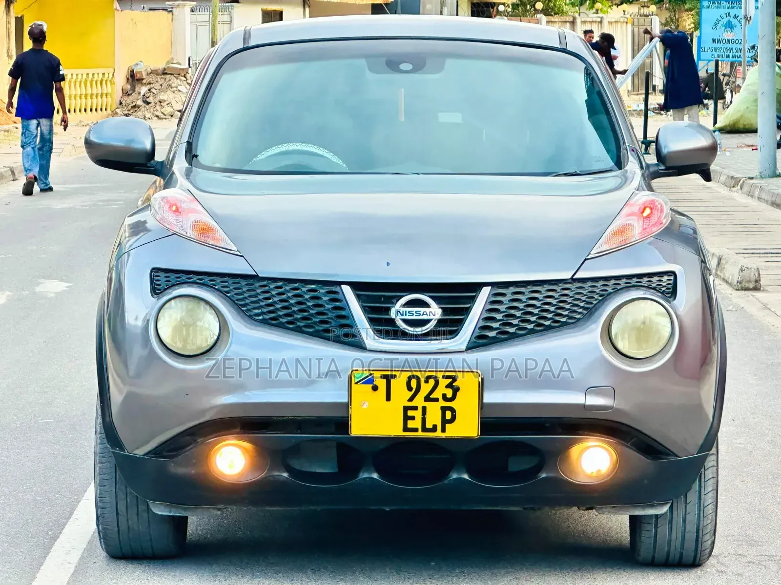 Nissan Juke 2011 Gray