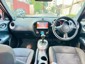 Nissan Juke 2011 Gray