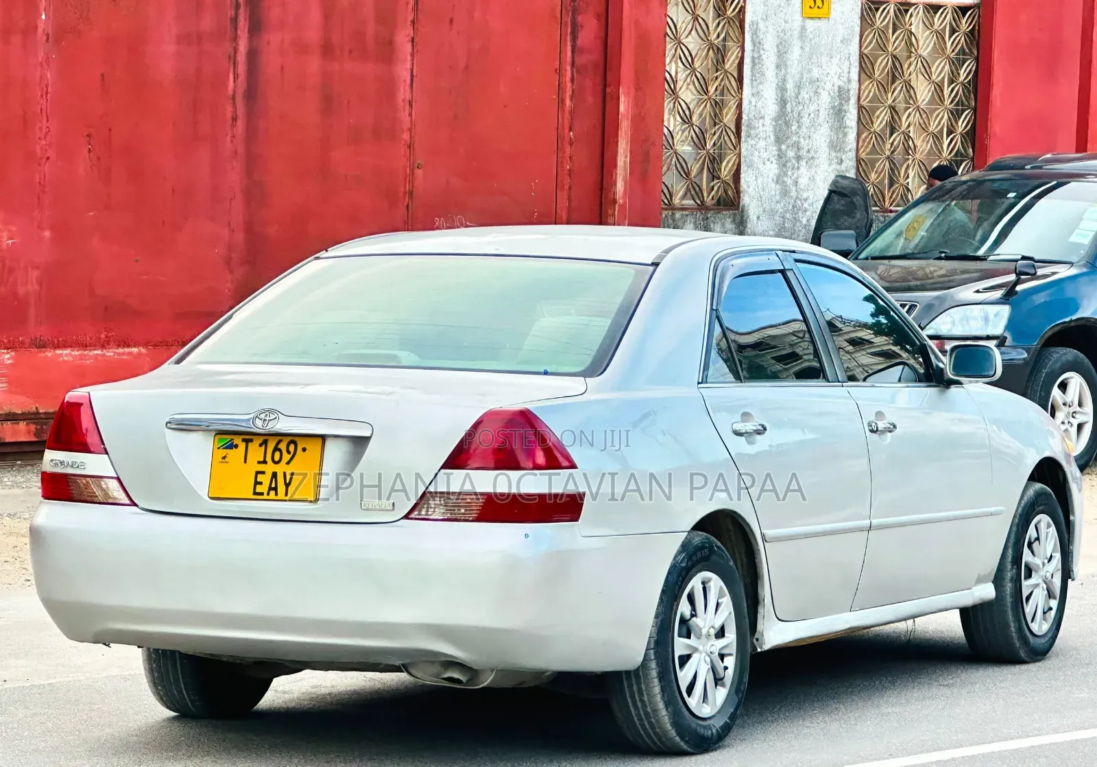 Toyota Mark II 2004 Silver