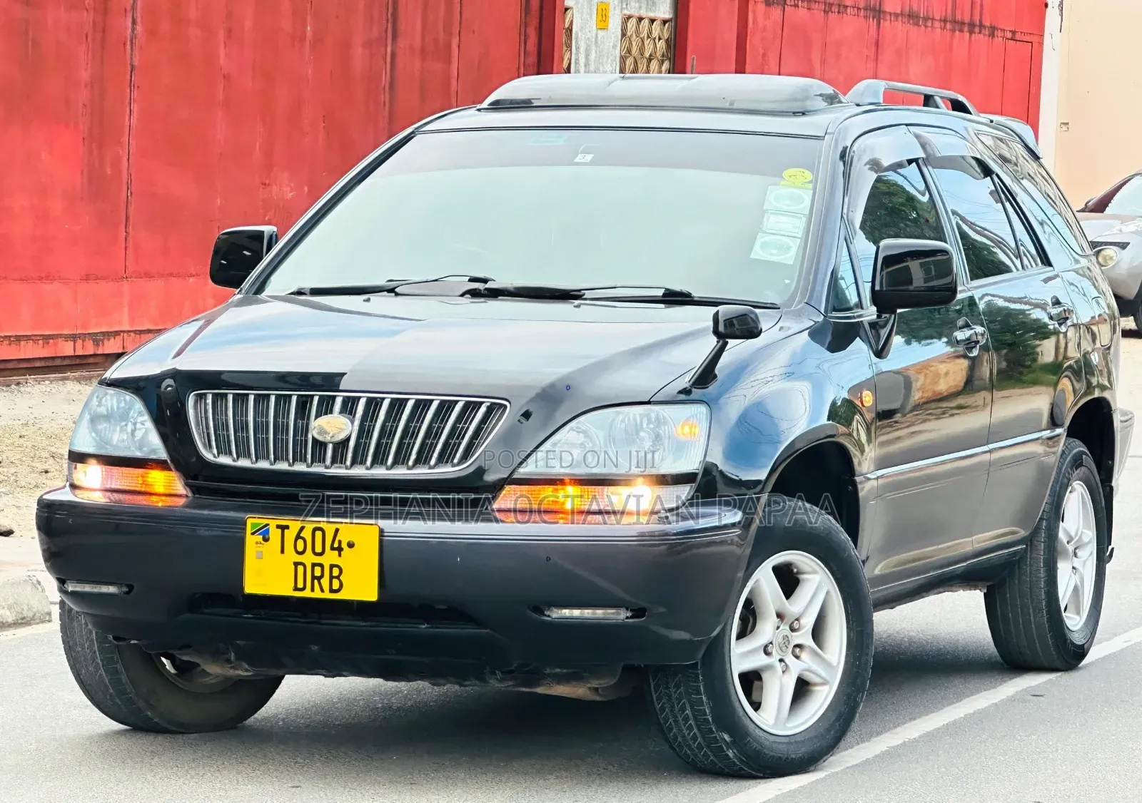 Toyota Harrier 2001 Black
