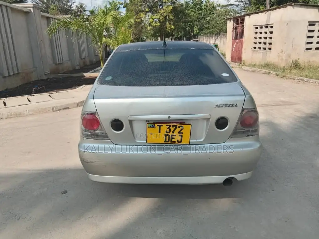 Toyota Altezza 2005 Silver