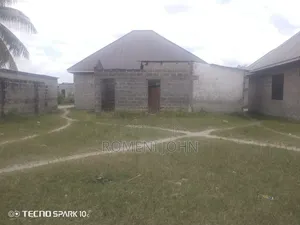 Eneo Sqmita 400 Linauzwa Milioni 9,000,000/ Gongolamboto Majohe Viwege