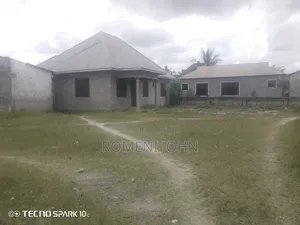 Eneo Sqmita 400 Linauzwa Milioni 9,000,000/ Gongolamboto Majohe Viwege