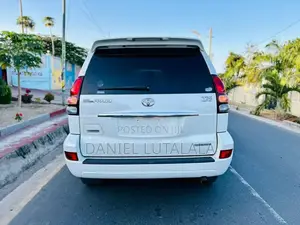 Toyota Land Cruiser Prado 2006 White