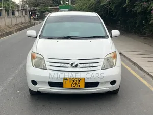 Toyota IST 2006 White
