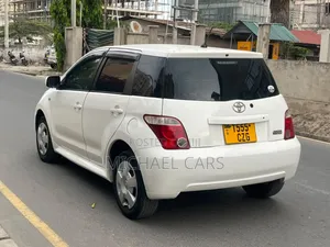 Toyota IST 2006 White