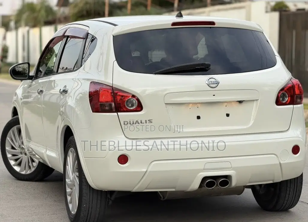 Nissan Dualis 2012 Pearl
