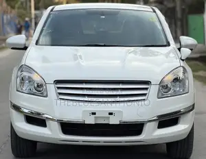 Nissan Dualis 2012 Pearl