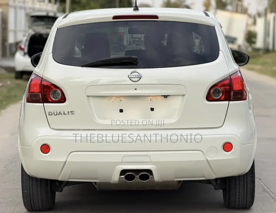 Nissan Dualis 2012 Pearl