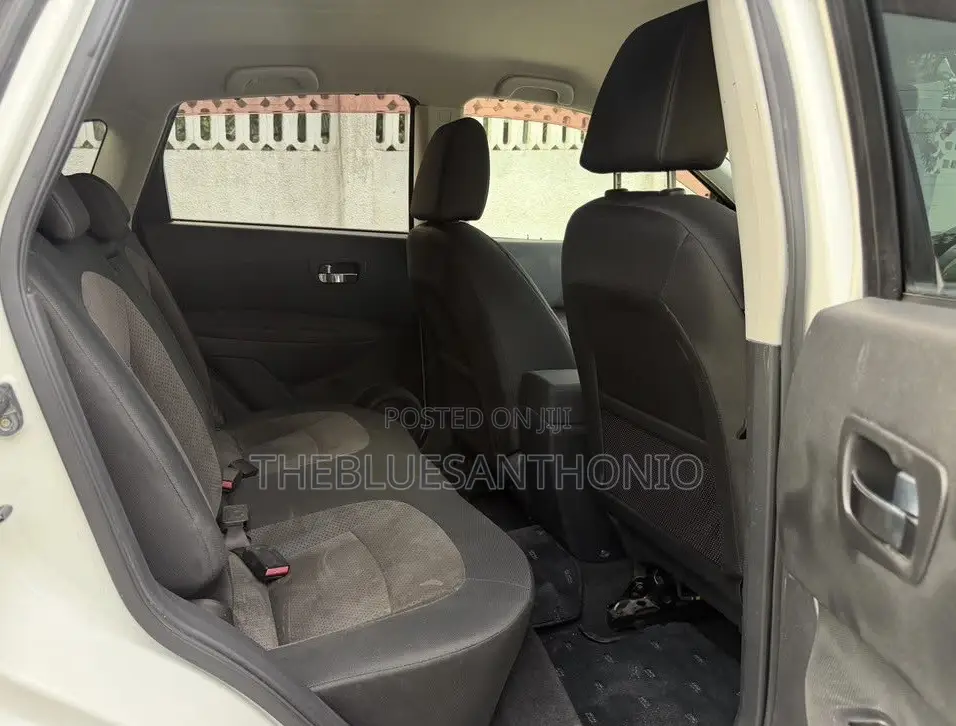Nissan Dualis 2012 Pearl