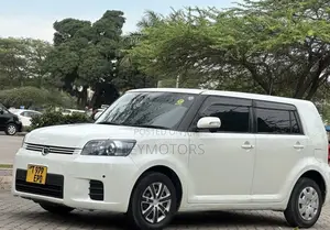 Toyota Corolla Rumion 2009 White