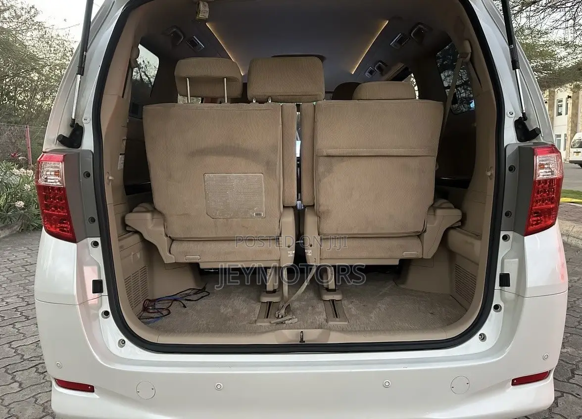 Toyota Alphard 2007 White