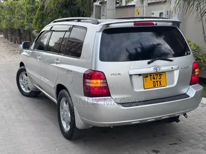 Toyota Kluger 2004 Silver