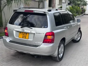 Toyota Kluger 2004 Silver