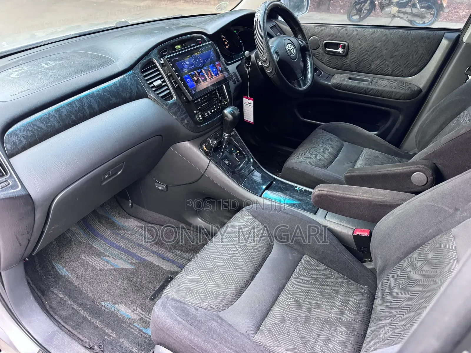 Toyota Kluger 2004 Silver