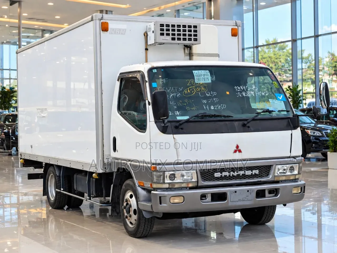 Mitsubishi Canter Fridge