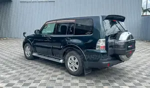 Mitsubishi Pajero 2006