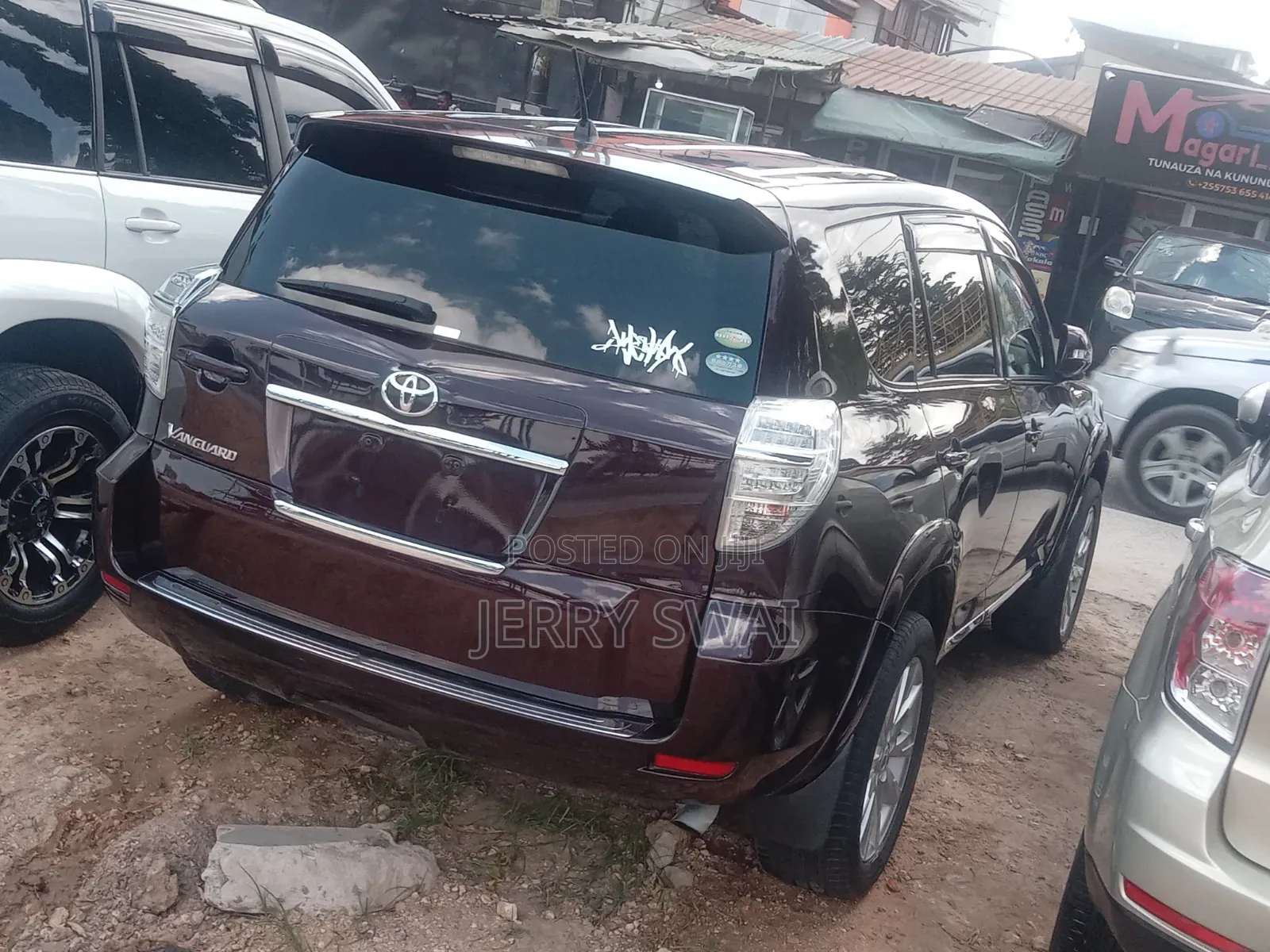 Toyota Vanguard 2010 Maroon