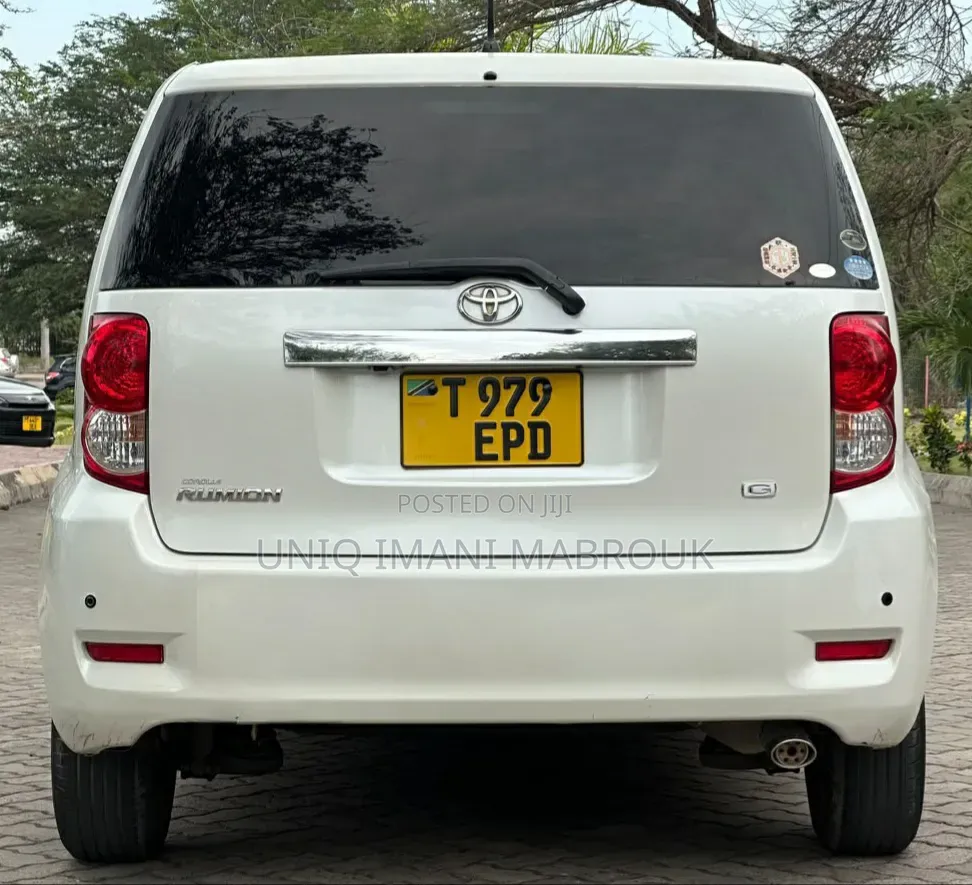 Toyota Rumion 1.5 FWD 2023 White