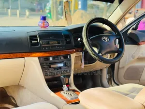 Toyota Mark II 2002 White