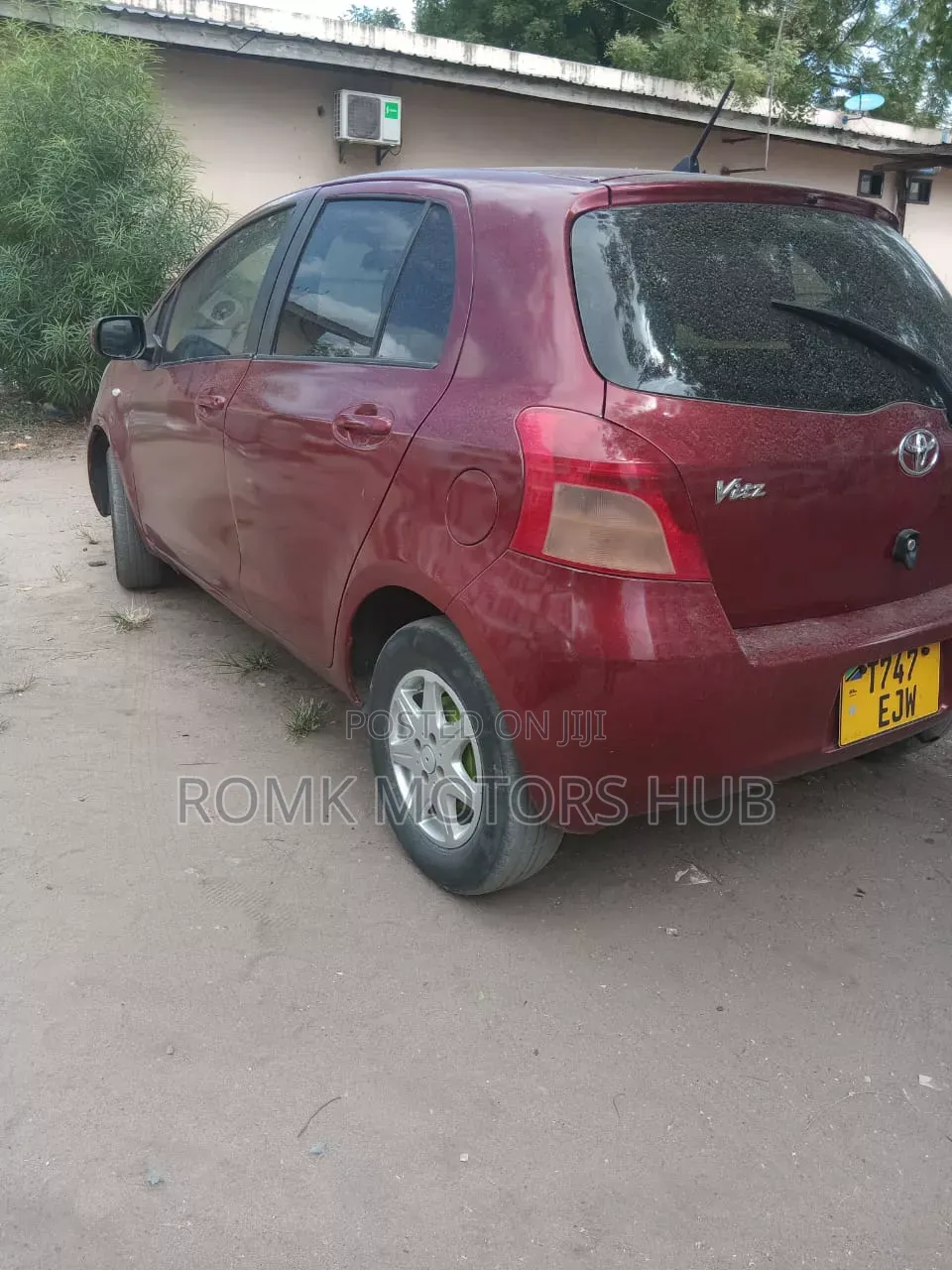 Toyota Vitz 2006 Maroon