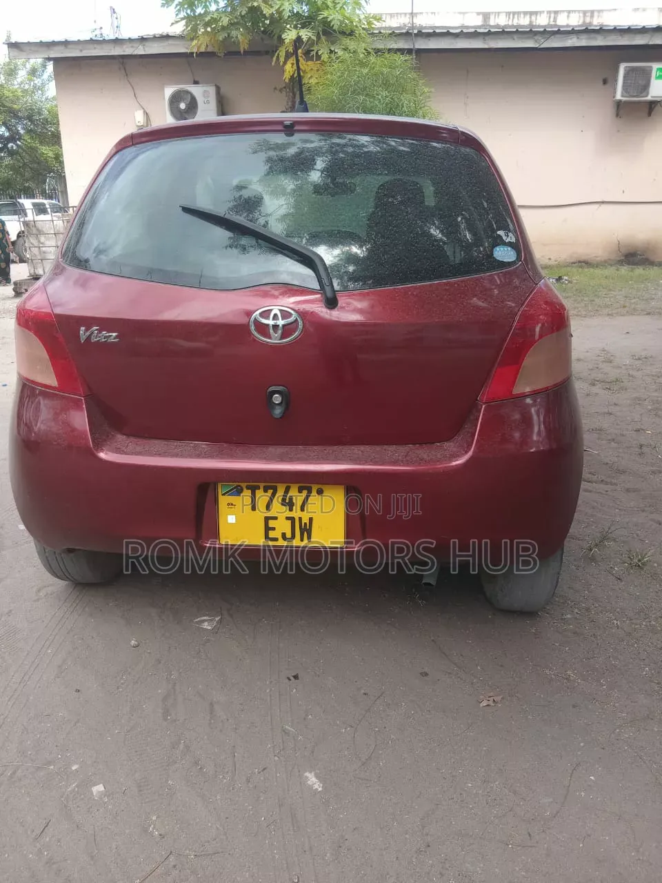 Toyota Vitz 2006 Maroon