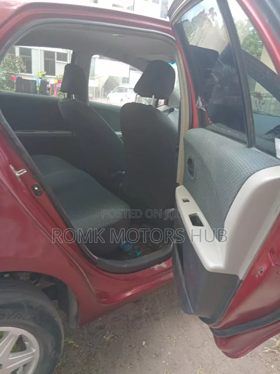 Toyota Vitz 2006 Maroon