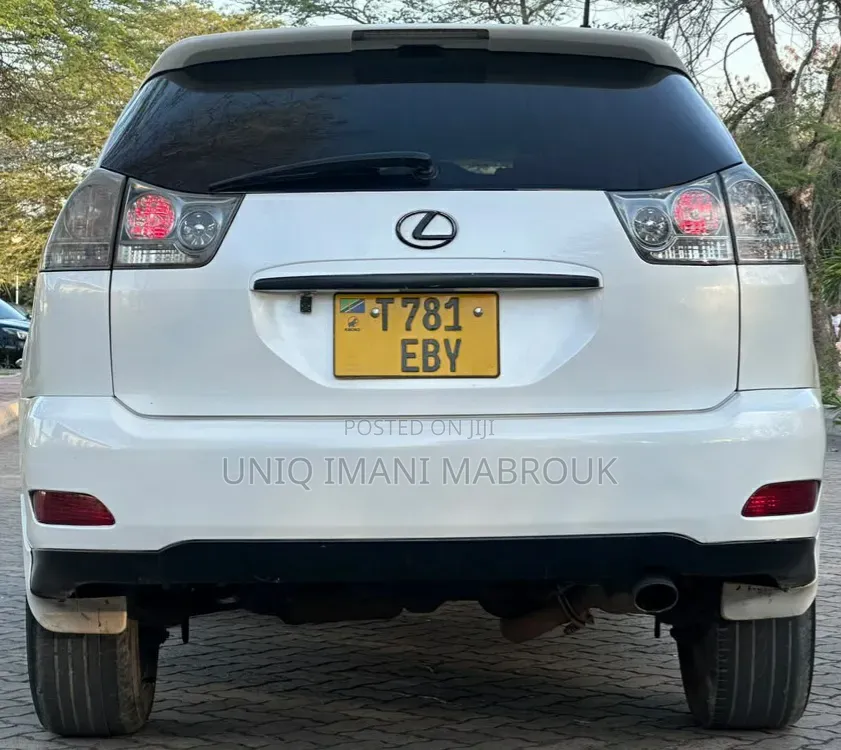 Toyota Harrier 2005 White