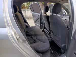 Toyota Vitz 2003 Silver
