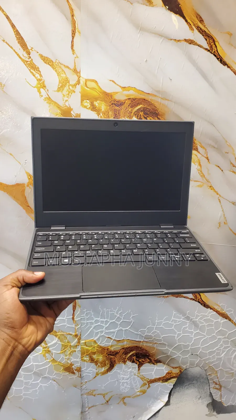 Laptop Lenovo 300e 4GB Intel Pentium SSD 128GB