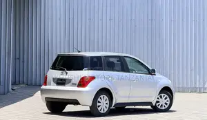 Toyota IST 2002