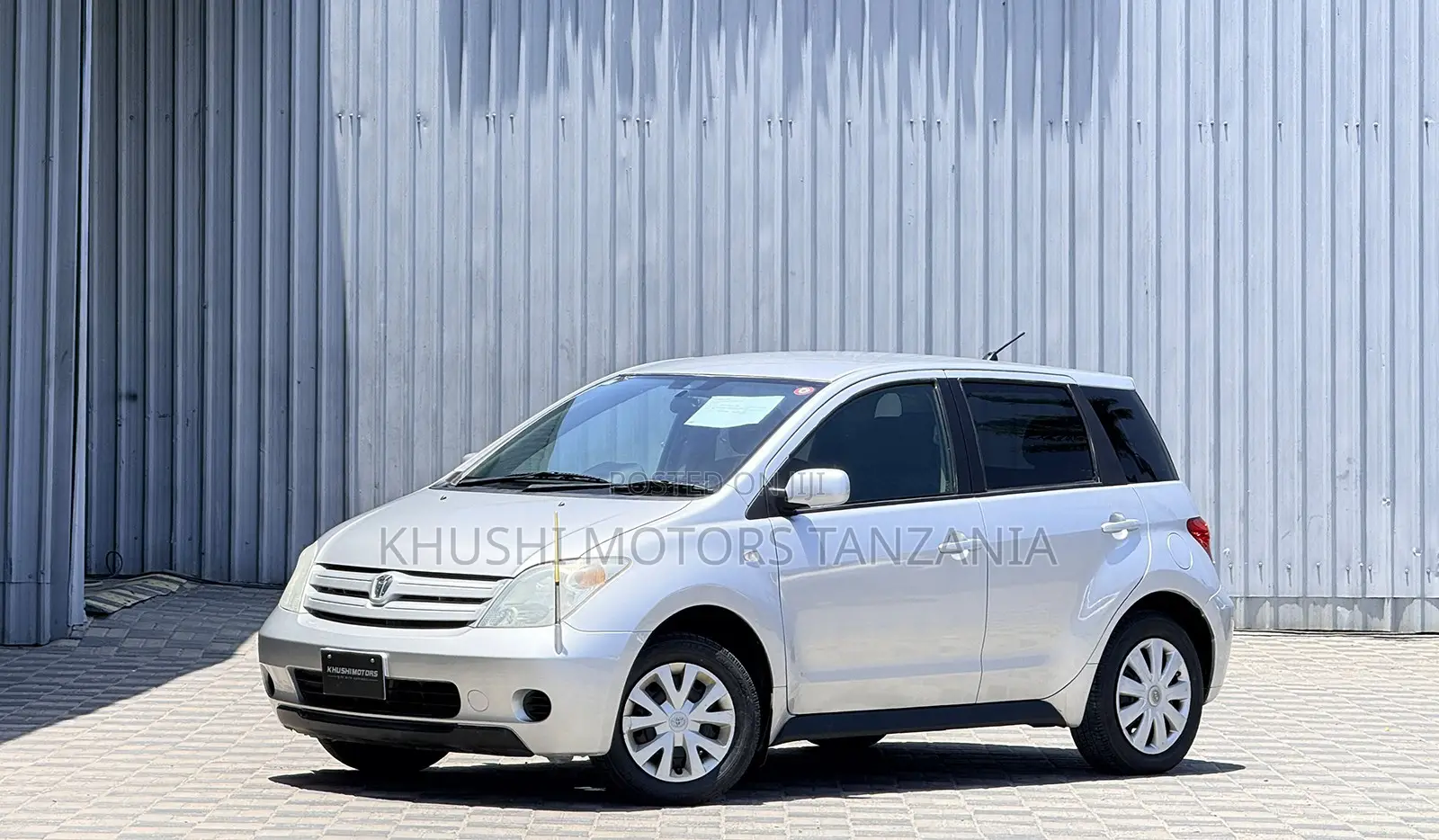 Toyota IST 2002
