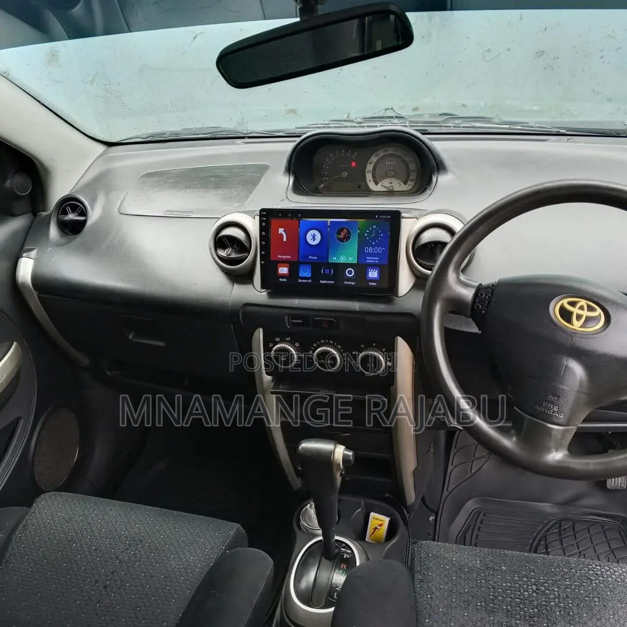 Toyota Vitz 2005 Silver
