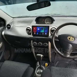 Toyota Vitz 2005 Silver